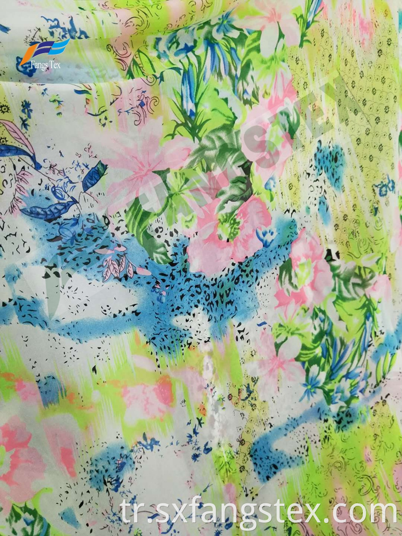 Polyester Digital Printed Girls' Stock Pearl Chiffon Fabric